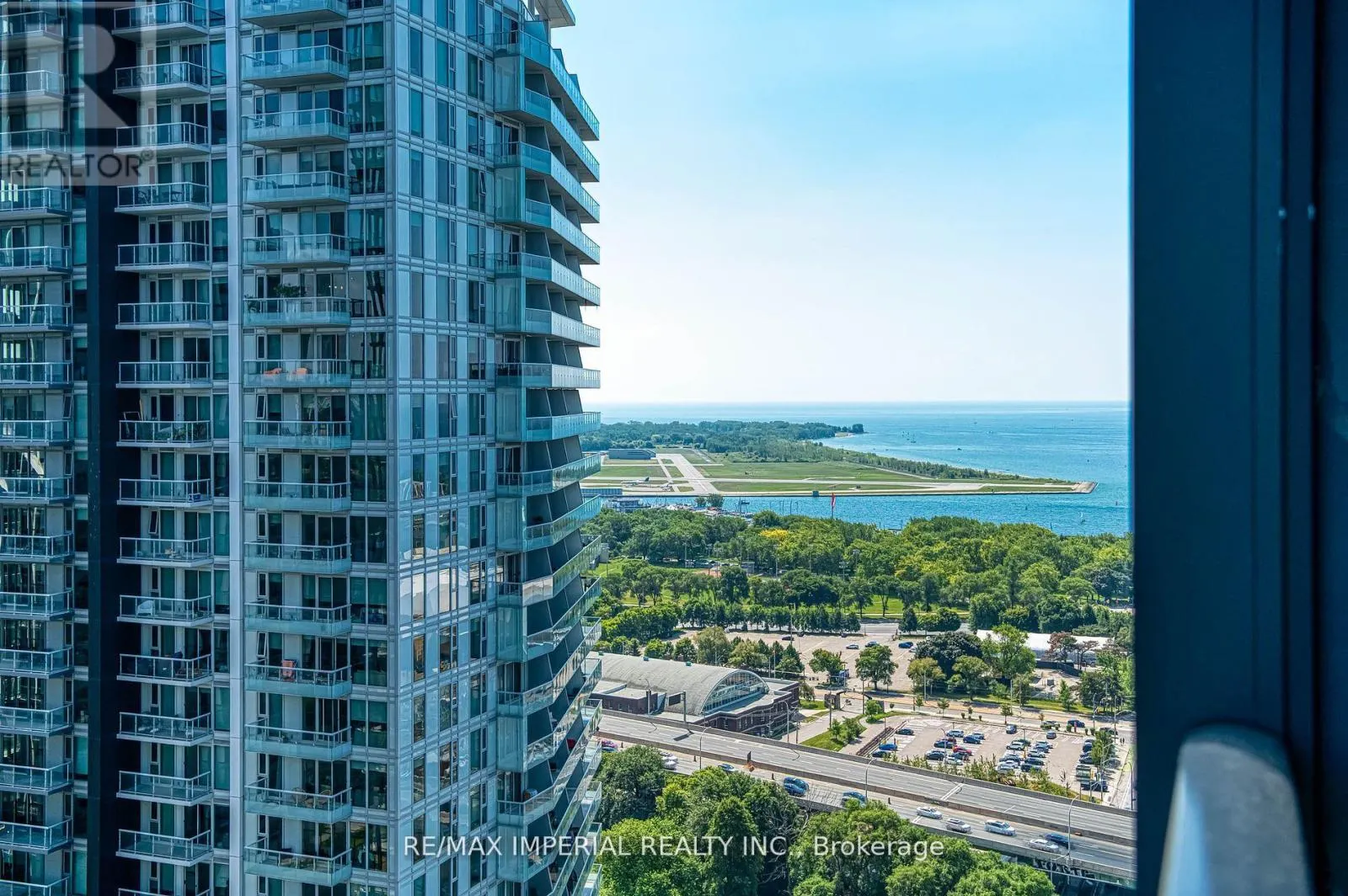 3202 - 19 WESTERN BATTERY ROAD