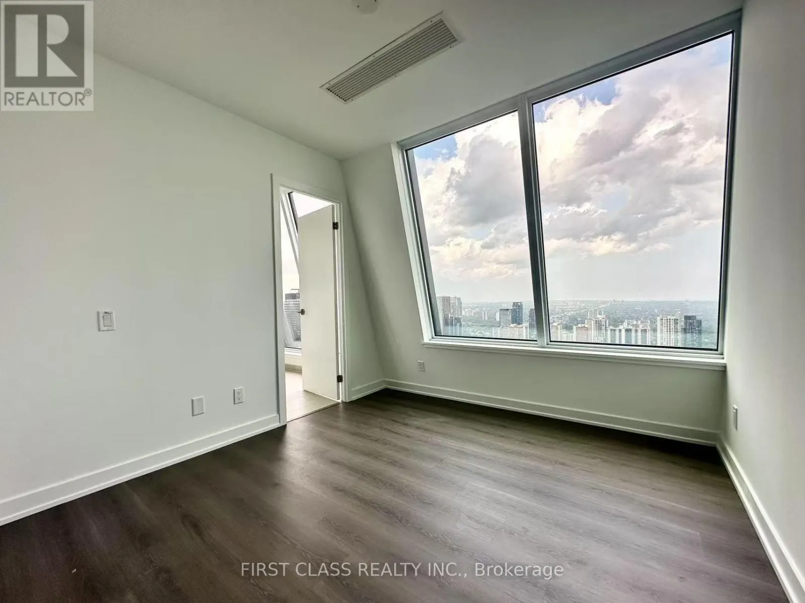LPH06 - 8 WELLESELY STREET
