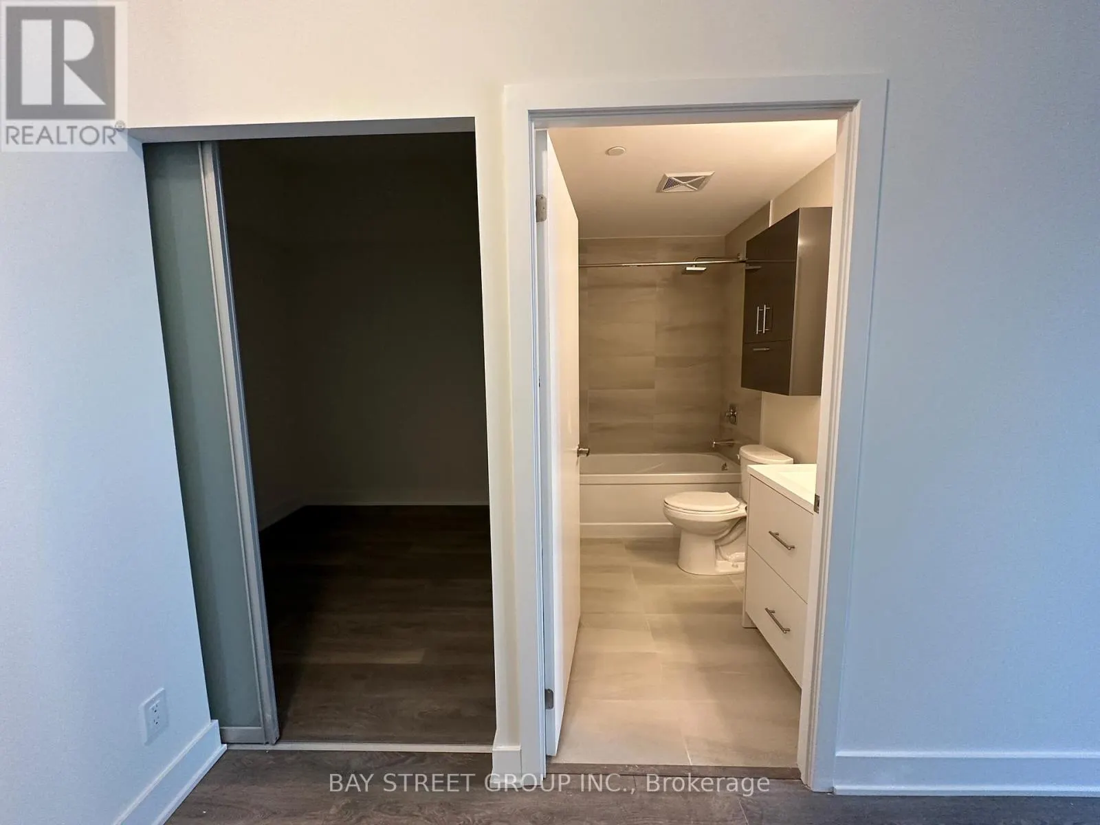 501 - 188 FAIRVIEW MALL DRIVE