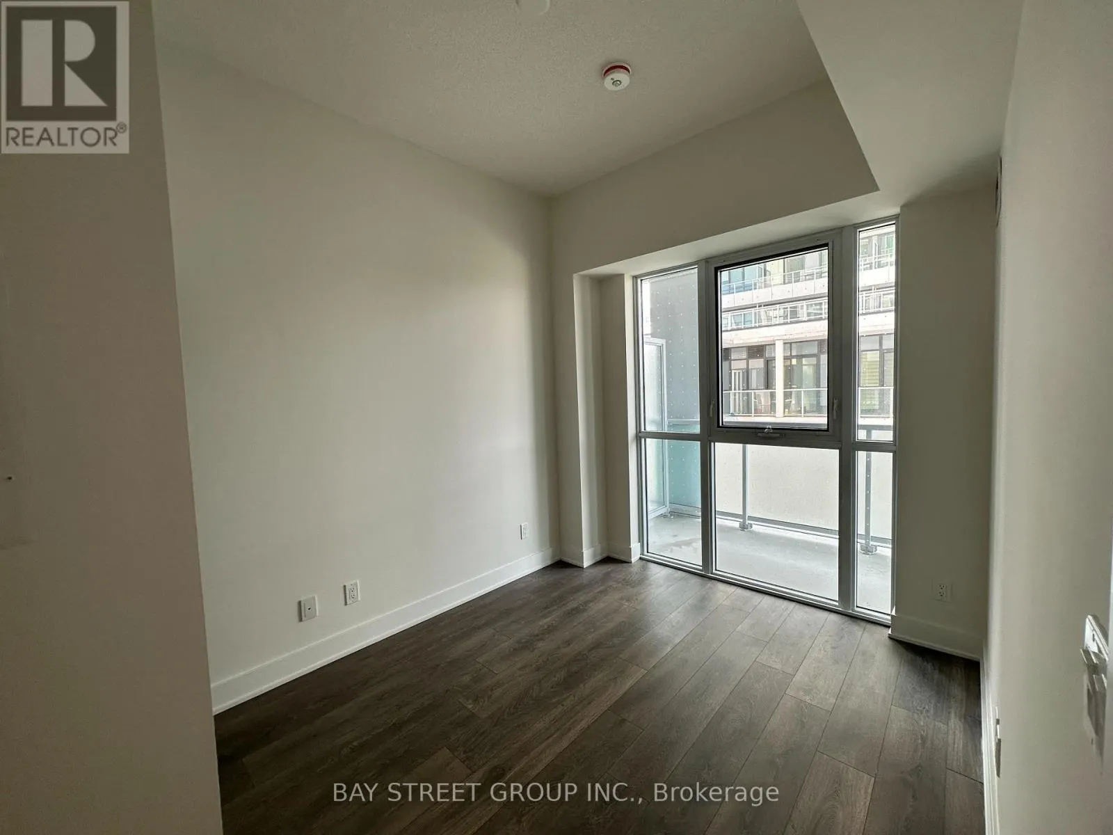 501 - 188 FAIRVIEW MALL DRIVE