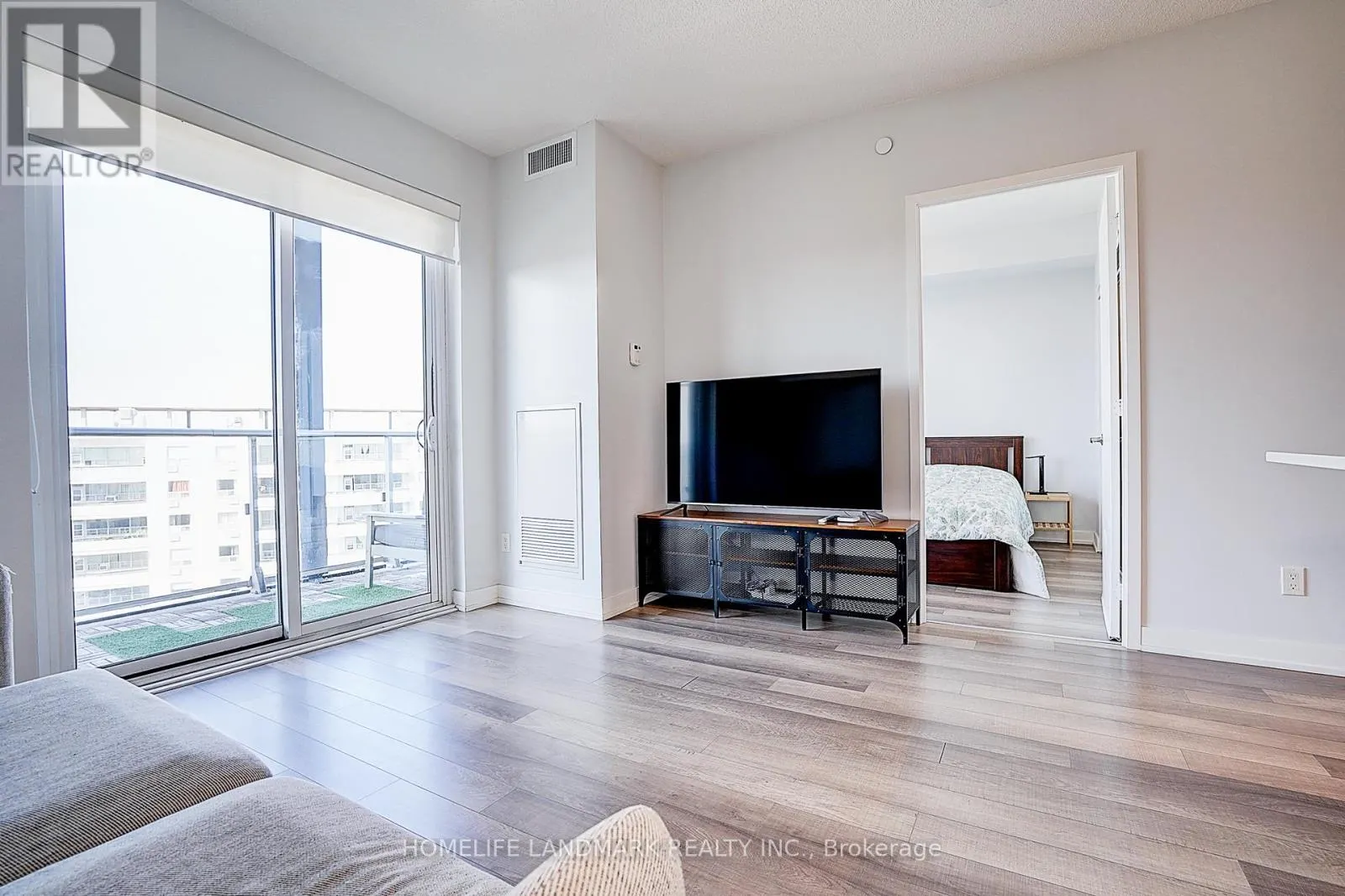 1312 - 5180 YONGE STREET