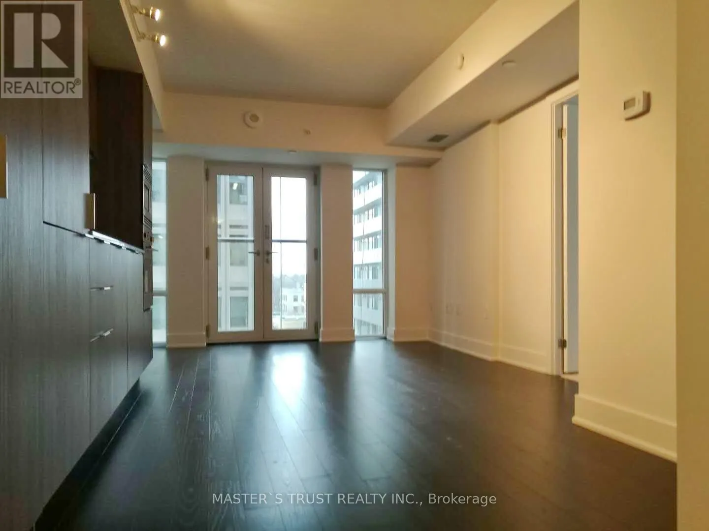 820 - 955 BAY STREET