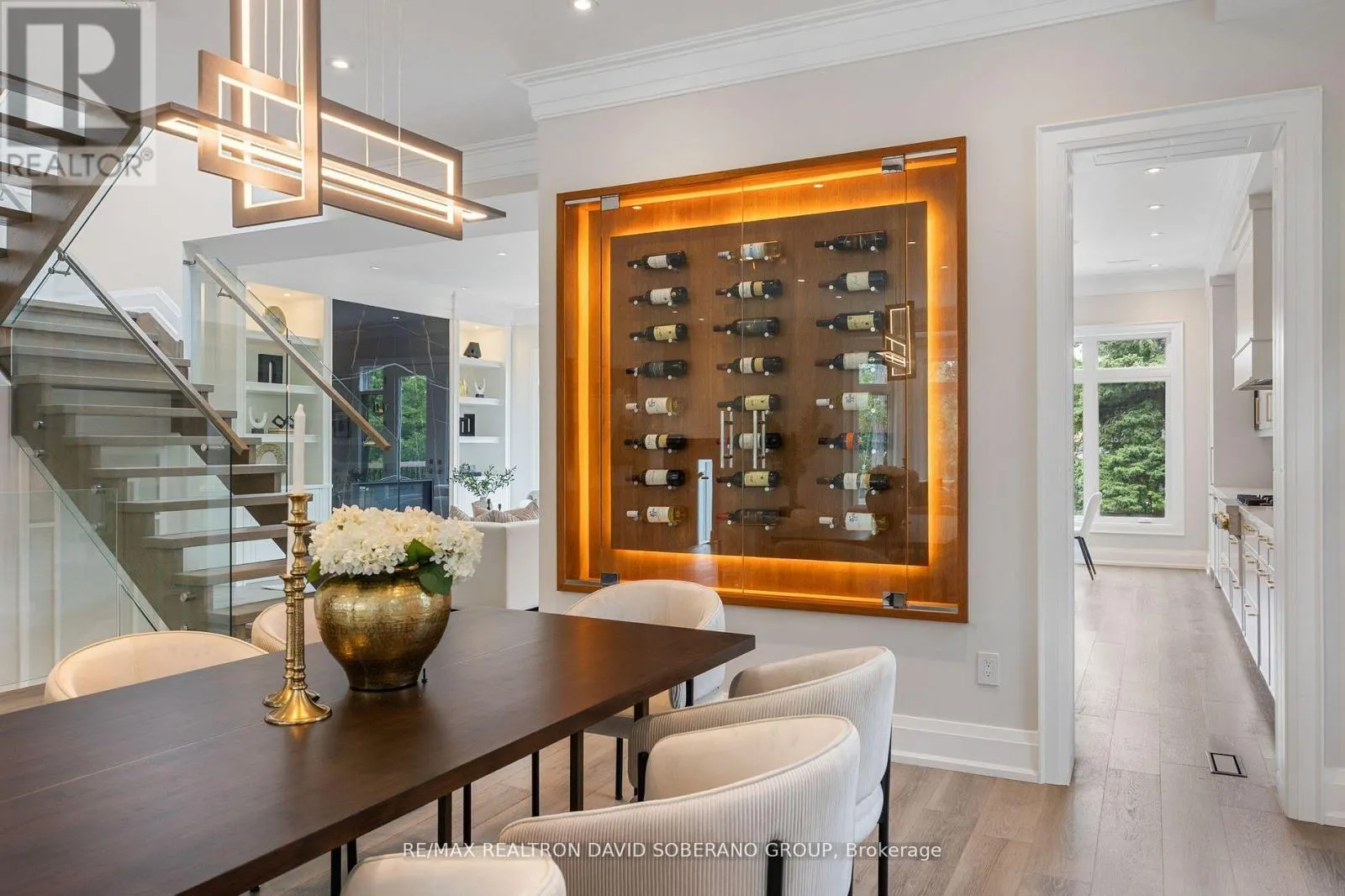 106 ALLINGHAM GARDENS