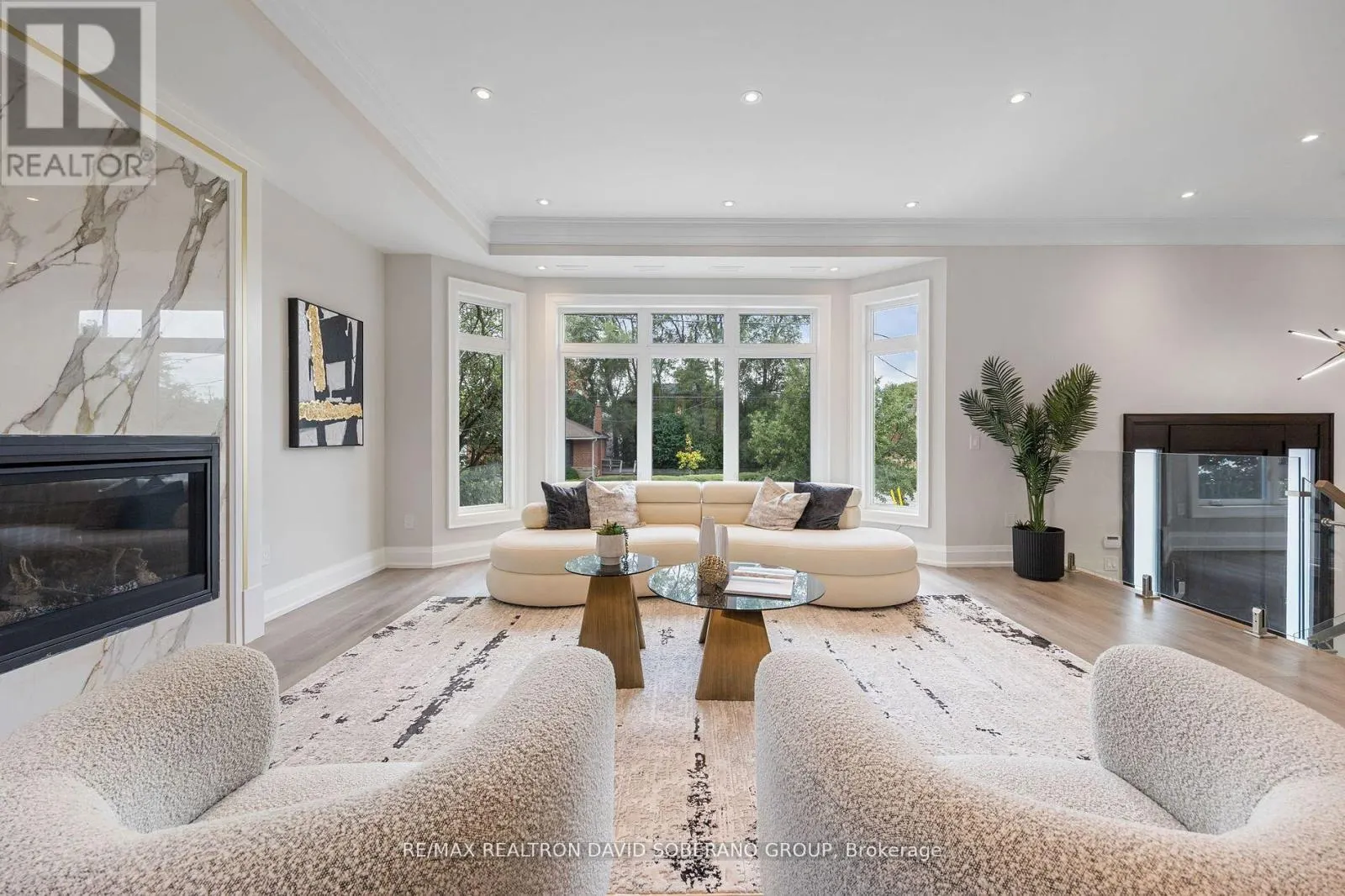106 ALLINGHAM GARDENS