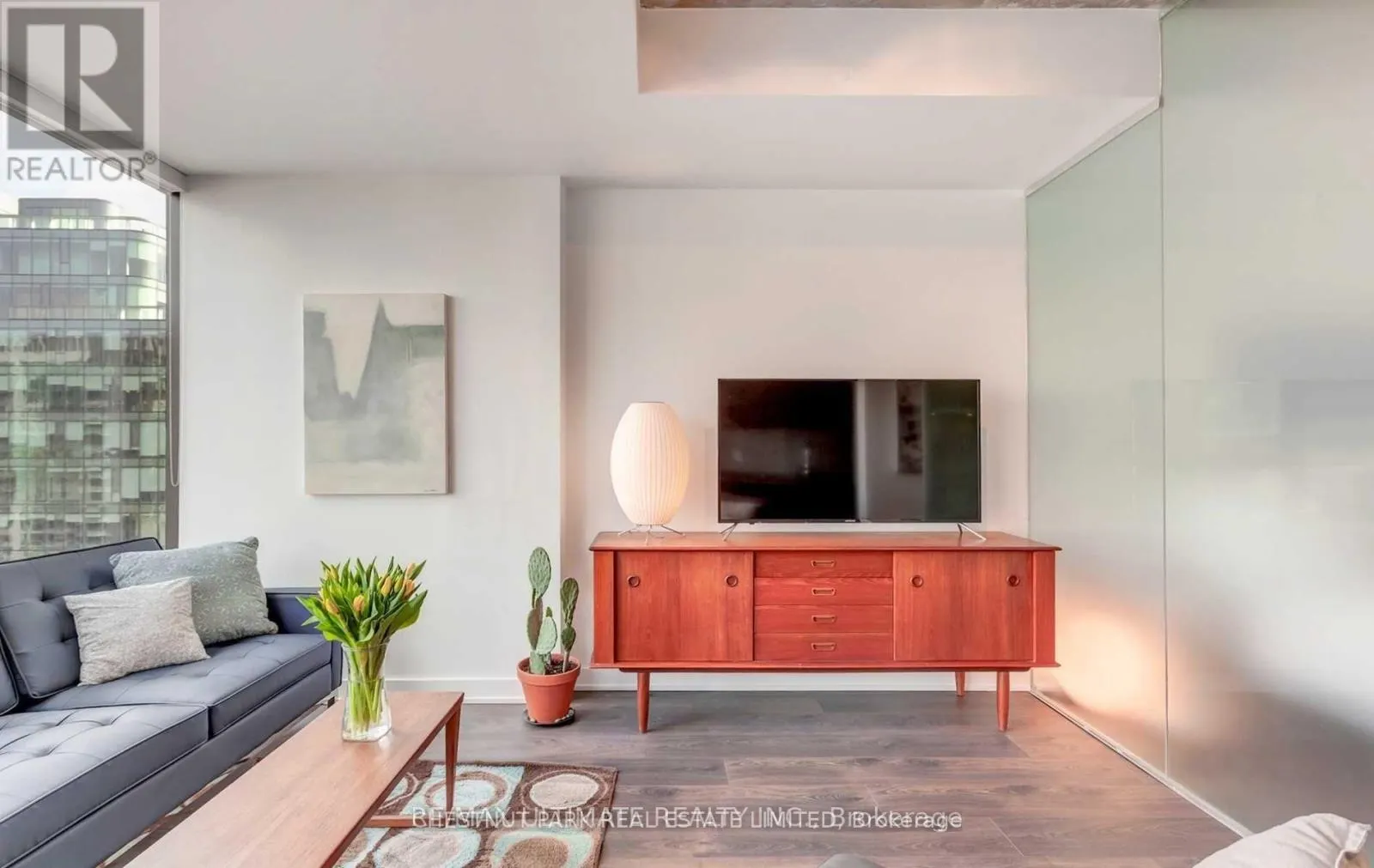 1125 - 629 KING STREET W