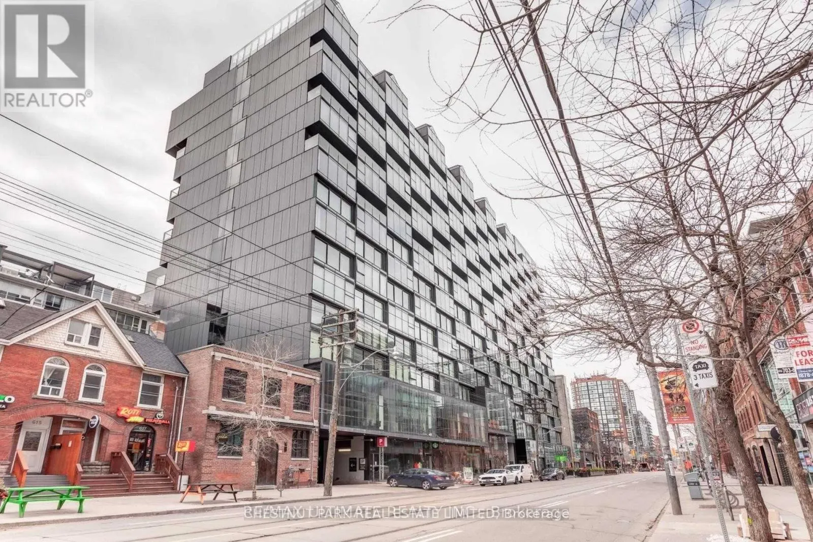 1125 - 629 KING STREET W