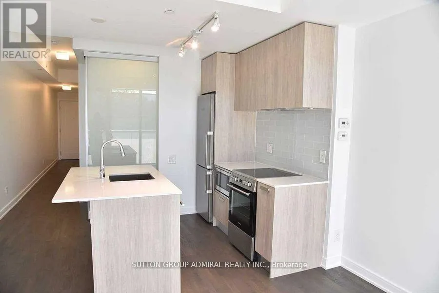 212 - 57 ST JOSEPH STREET W