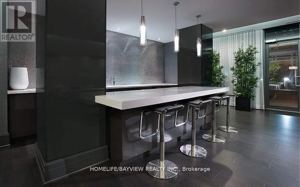 LPH201 - 5168 YONGE STREET