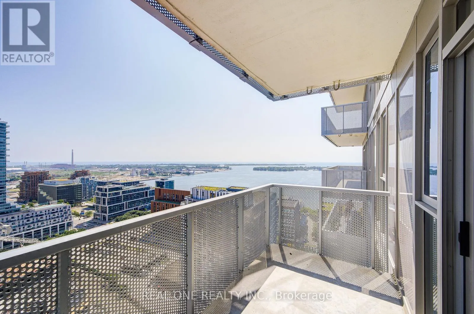 2602 - 20 RICHARDSON STREET