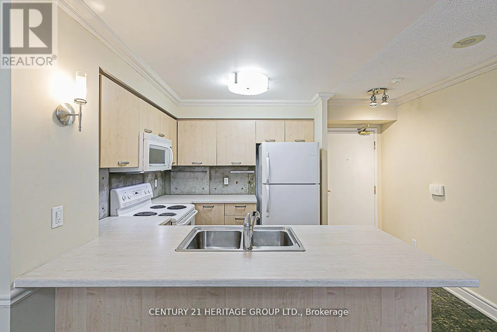 407 - 55 HARRISON GARDEN BOULEVARD S
