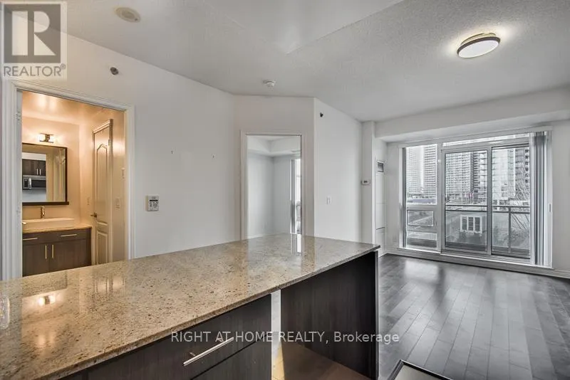 503 - 2756 OLD LESLIE STREET