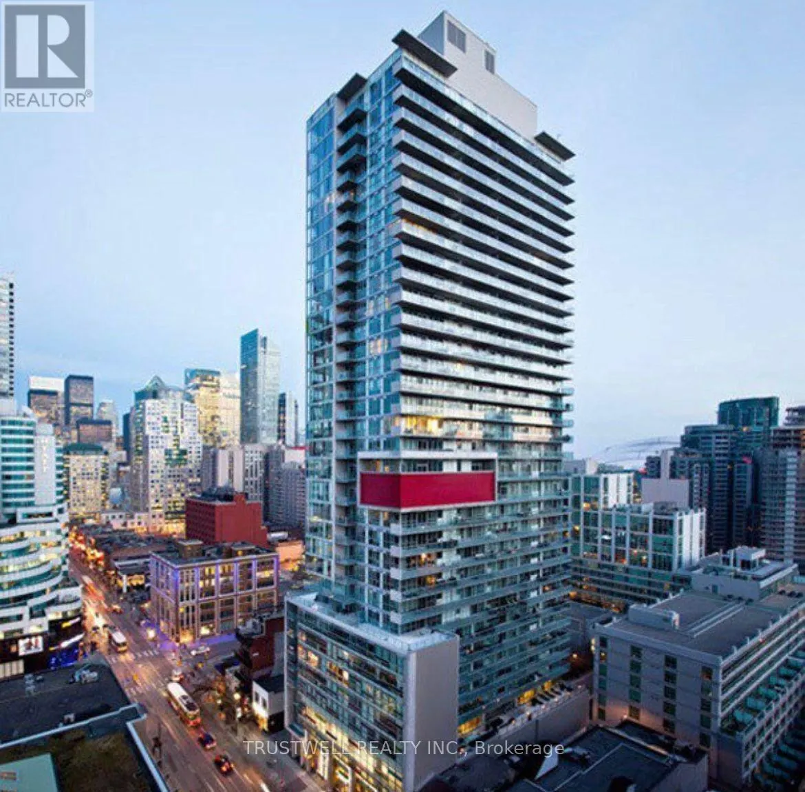 2810 - 375 KING STREET W