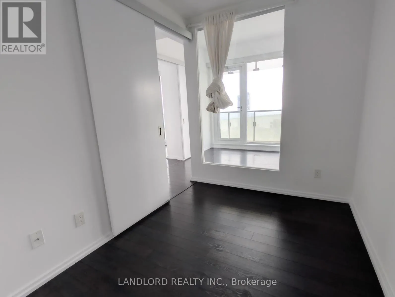 4309 - 197 YONGE STREET