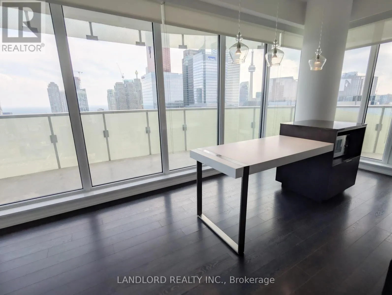 4309 - 197 YONGE STREET