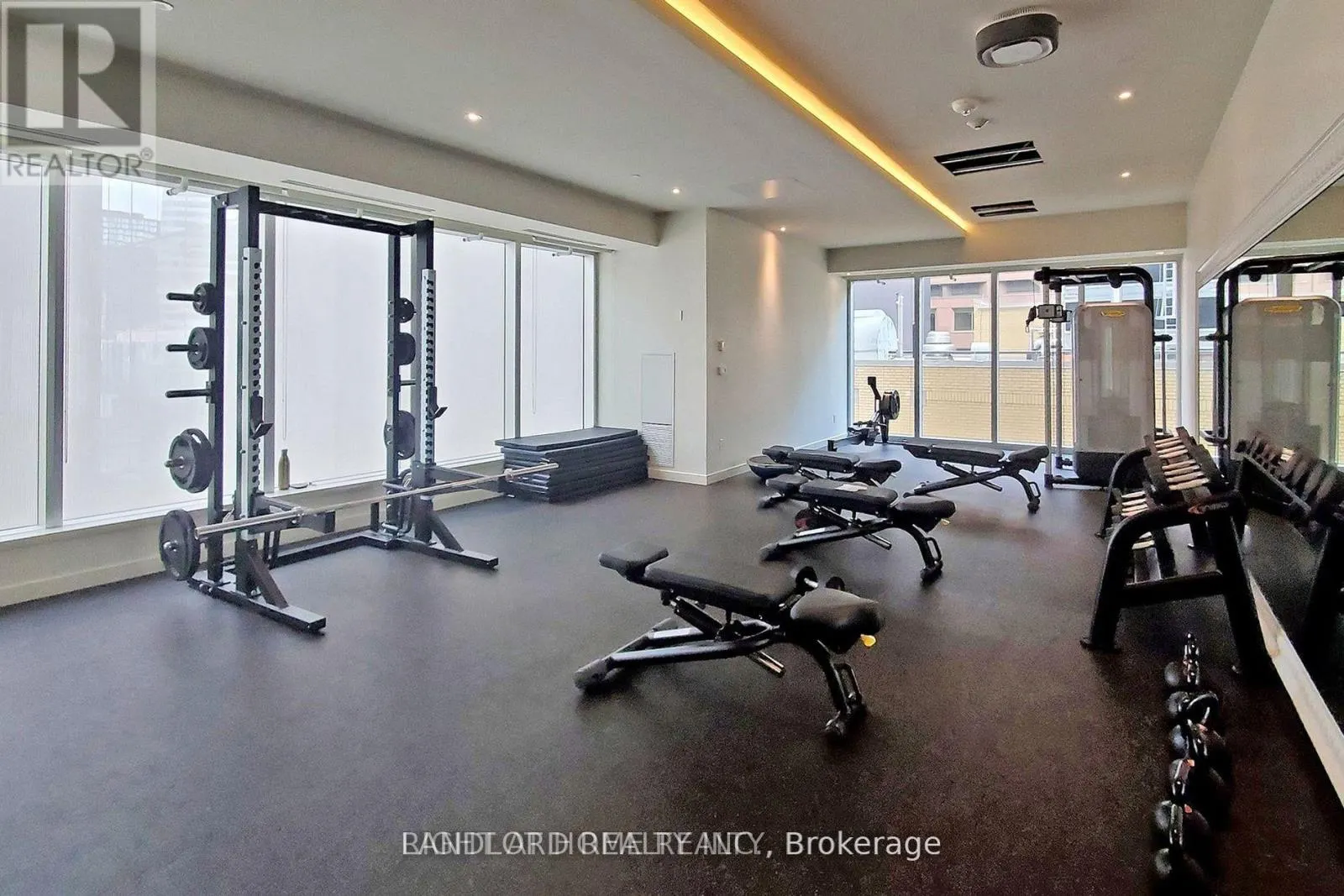 4309 - 197 YONGE STREET