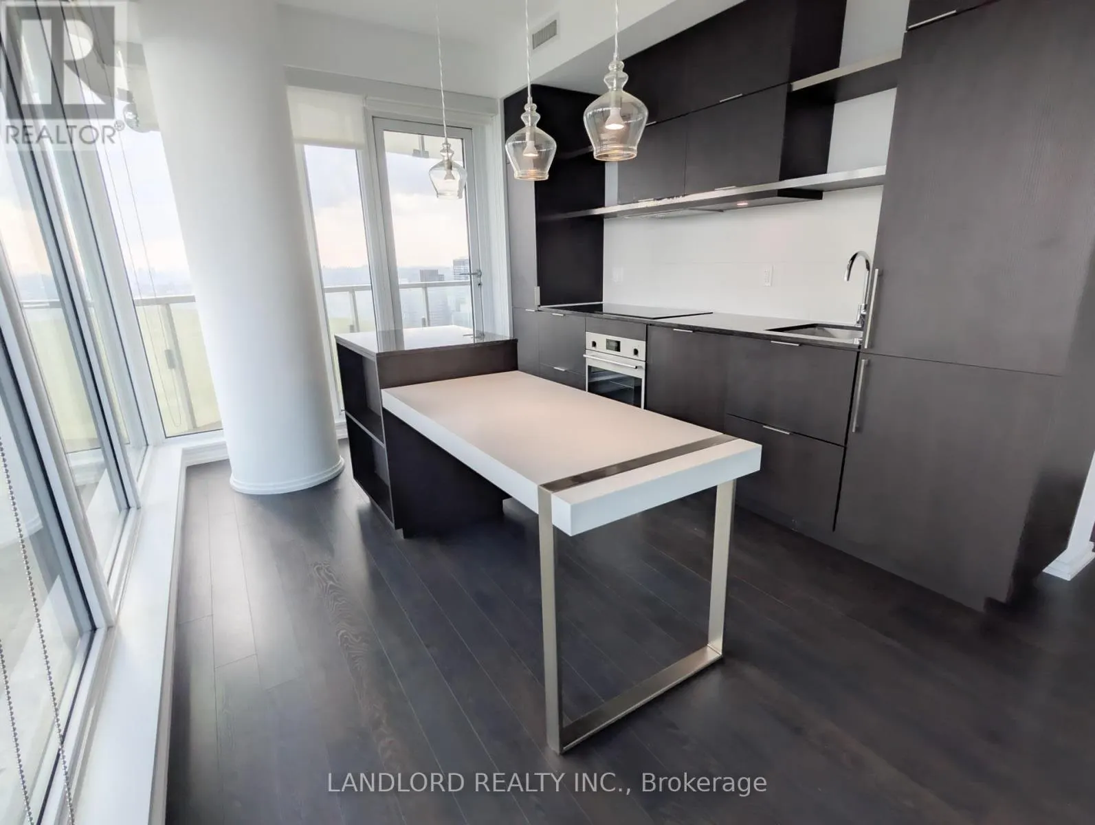 4309 - 197 YONGE STREET
