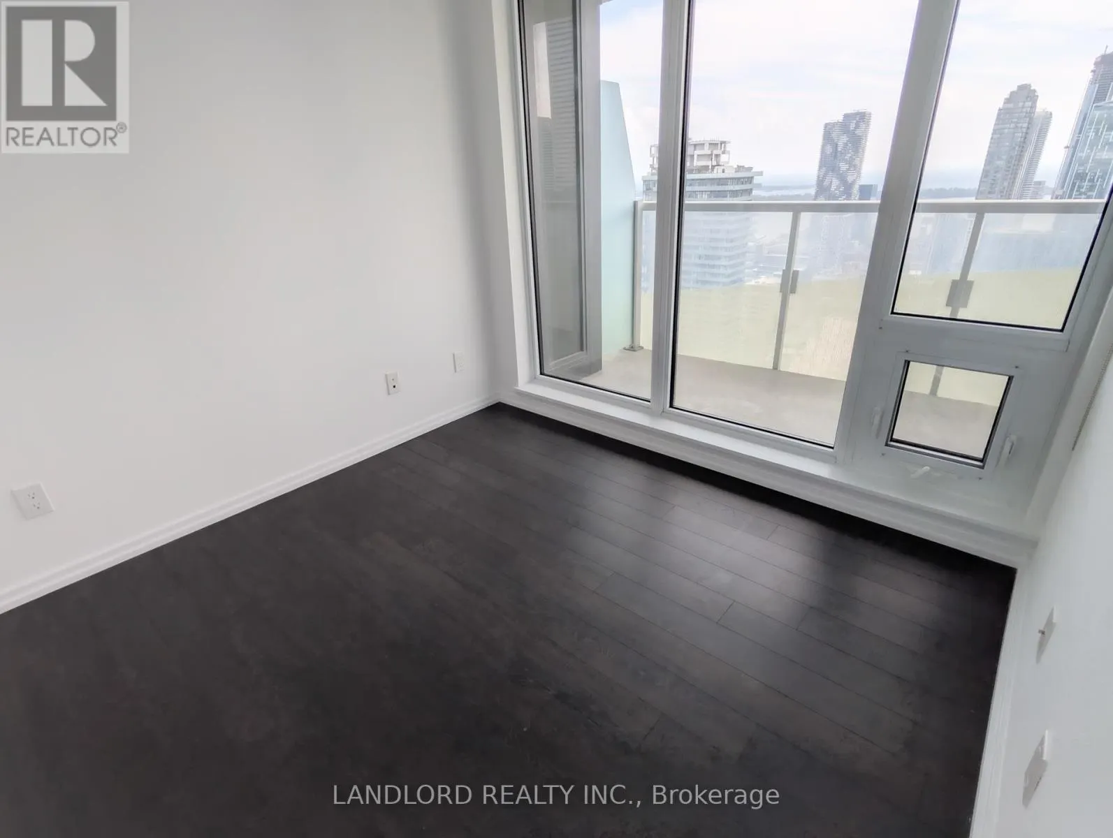 4309 - 197 YONGE STREET