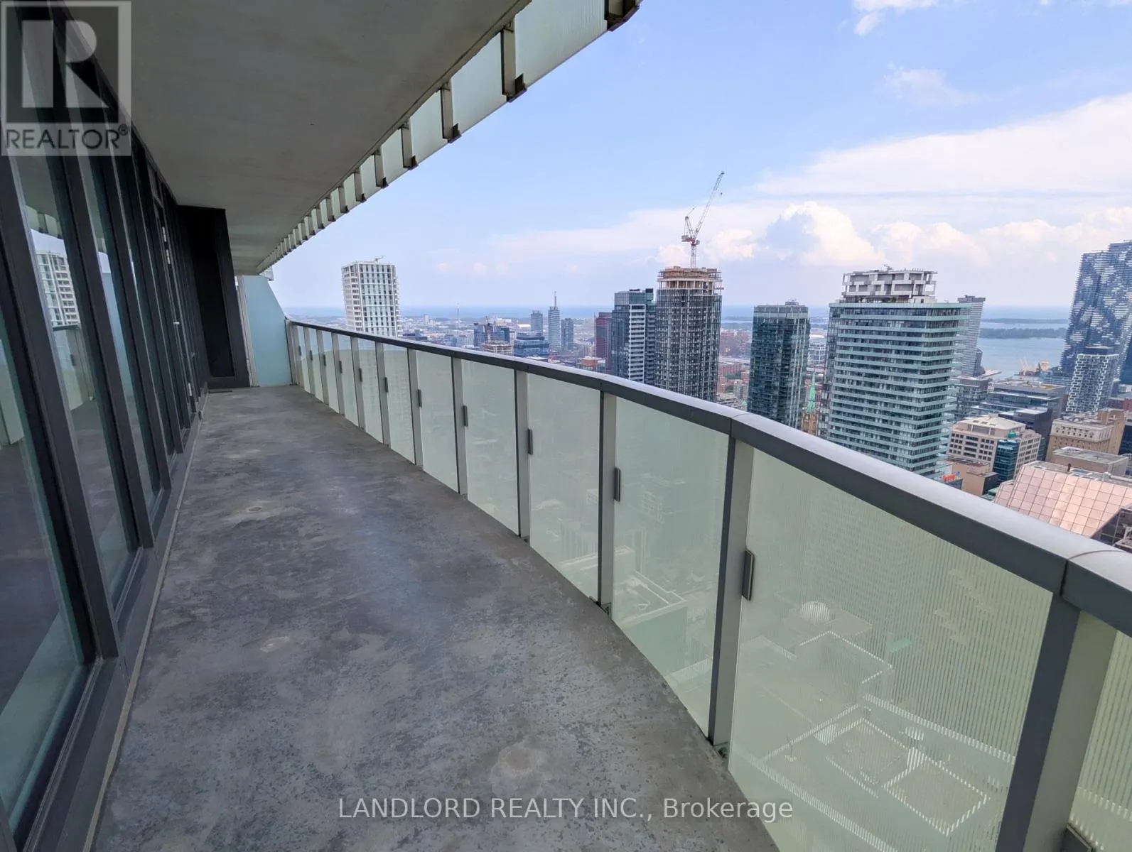 4309 - 197 YONGE STREET