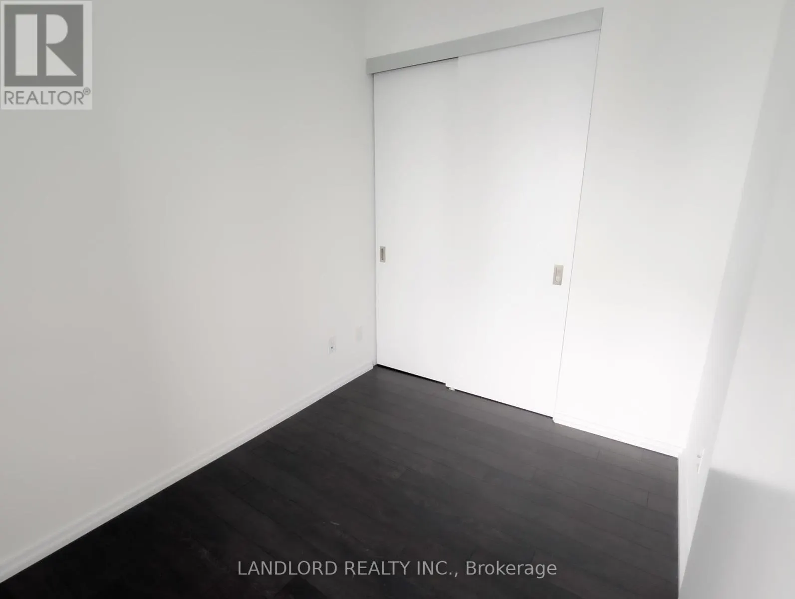 4309 - 197 YONGE STREET