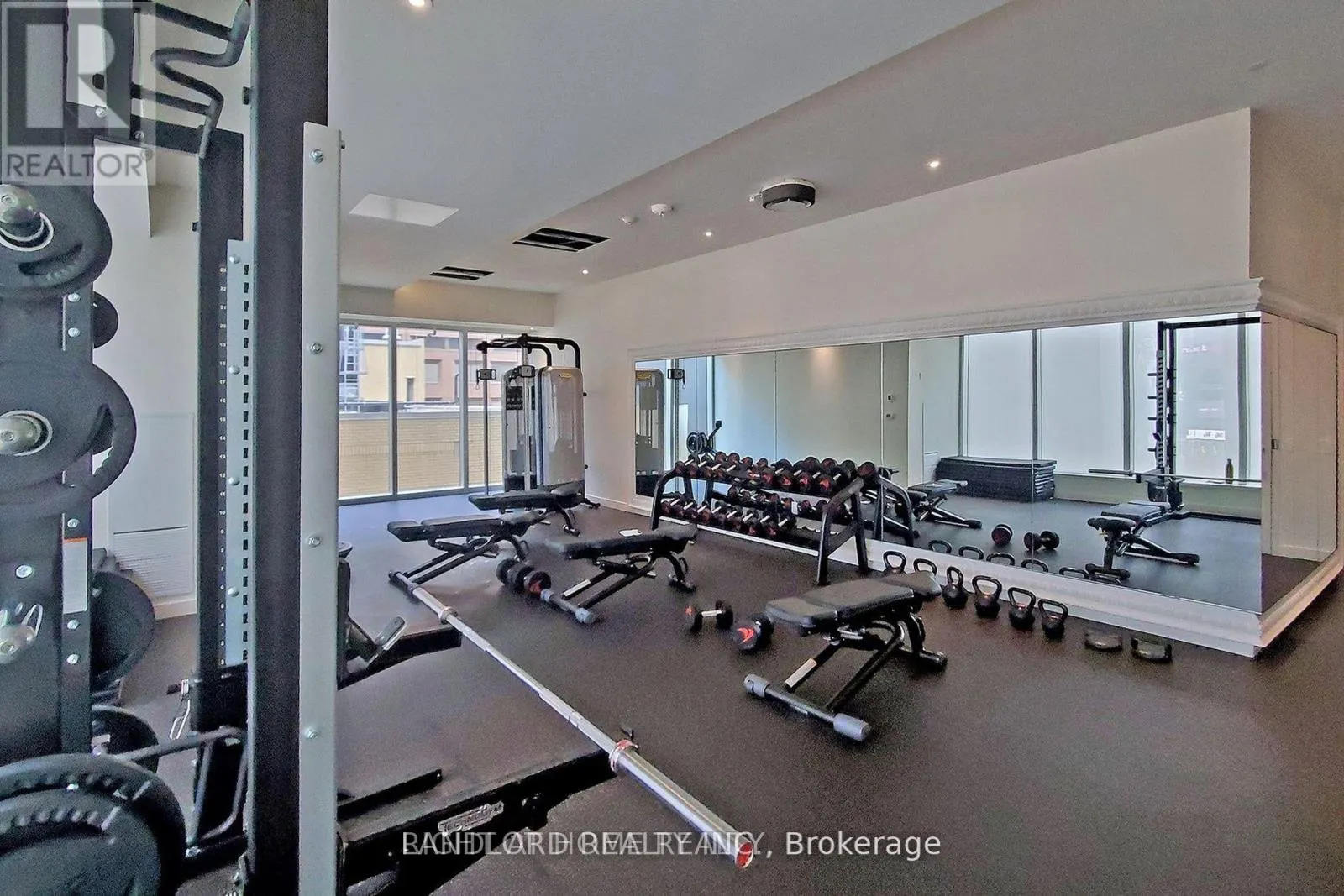 4309 - 197 YONGE STREET