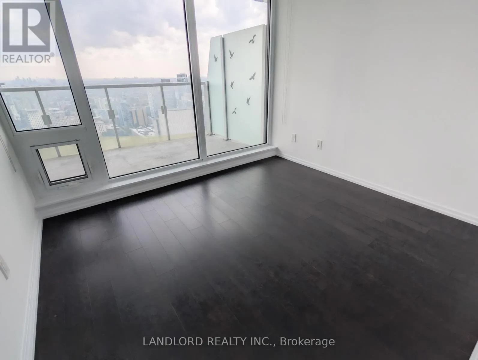 4309 - 197 YONGE STREET