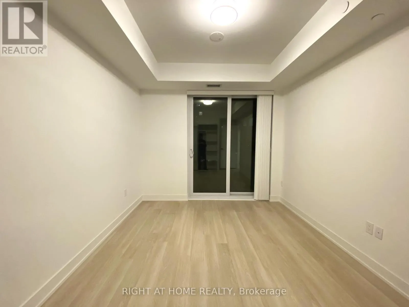 30 INN ON THE PARK DRIVE