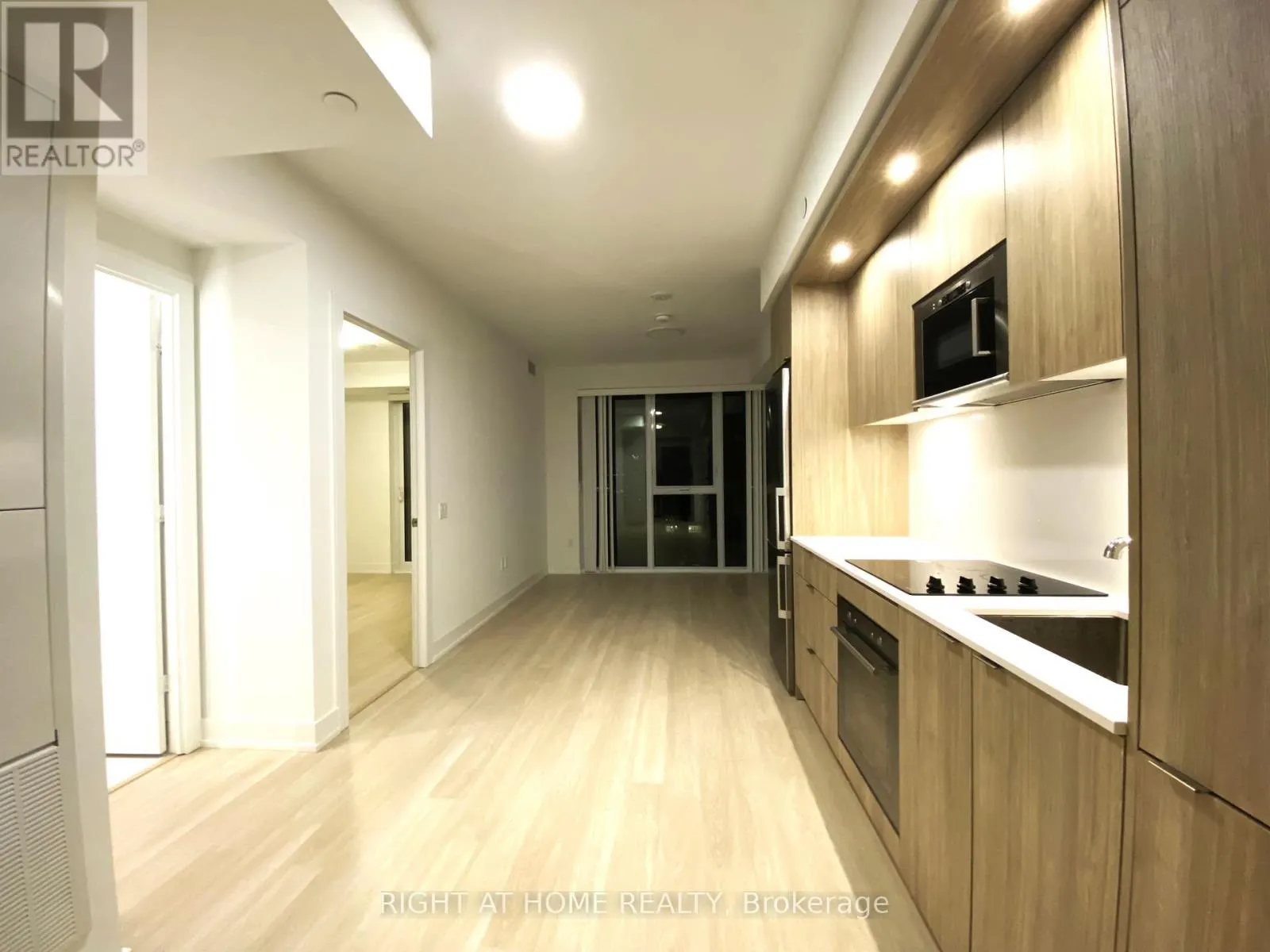 30 INN ON THE PARK DRIVE