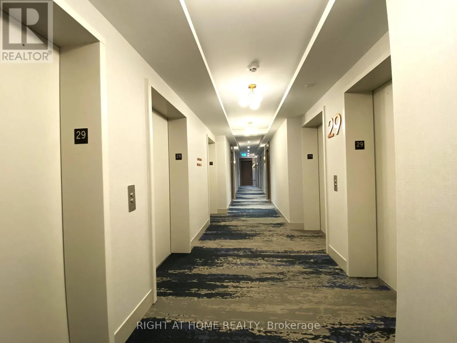 30 INN ON THE PARK DRIVE