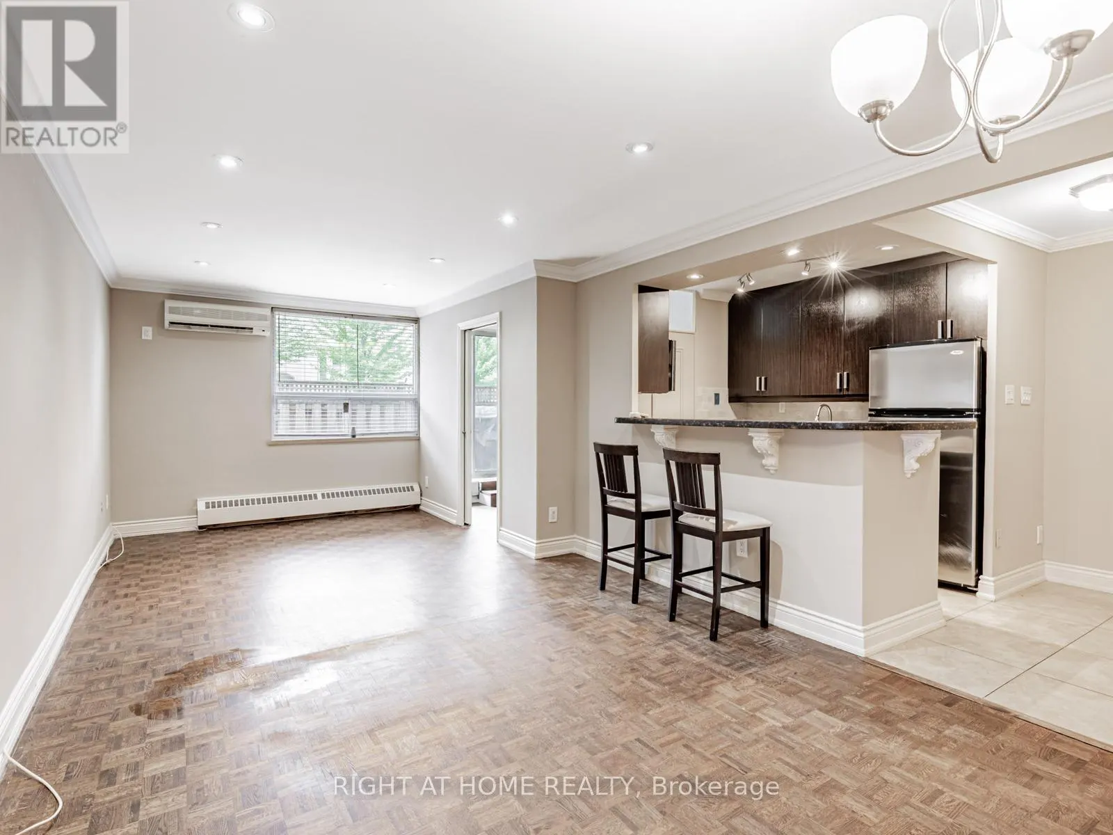 104 - 71 JONESVILLE CRESCENT