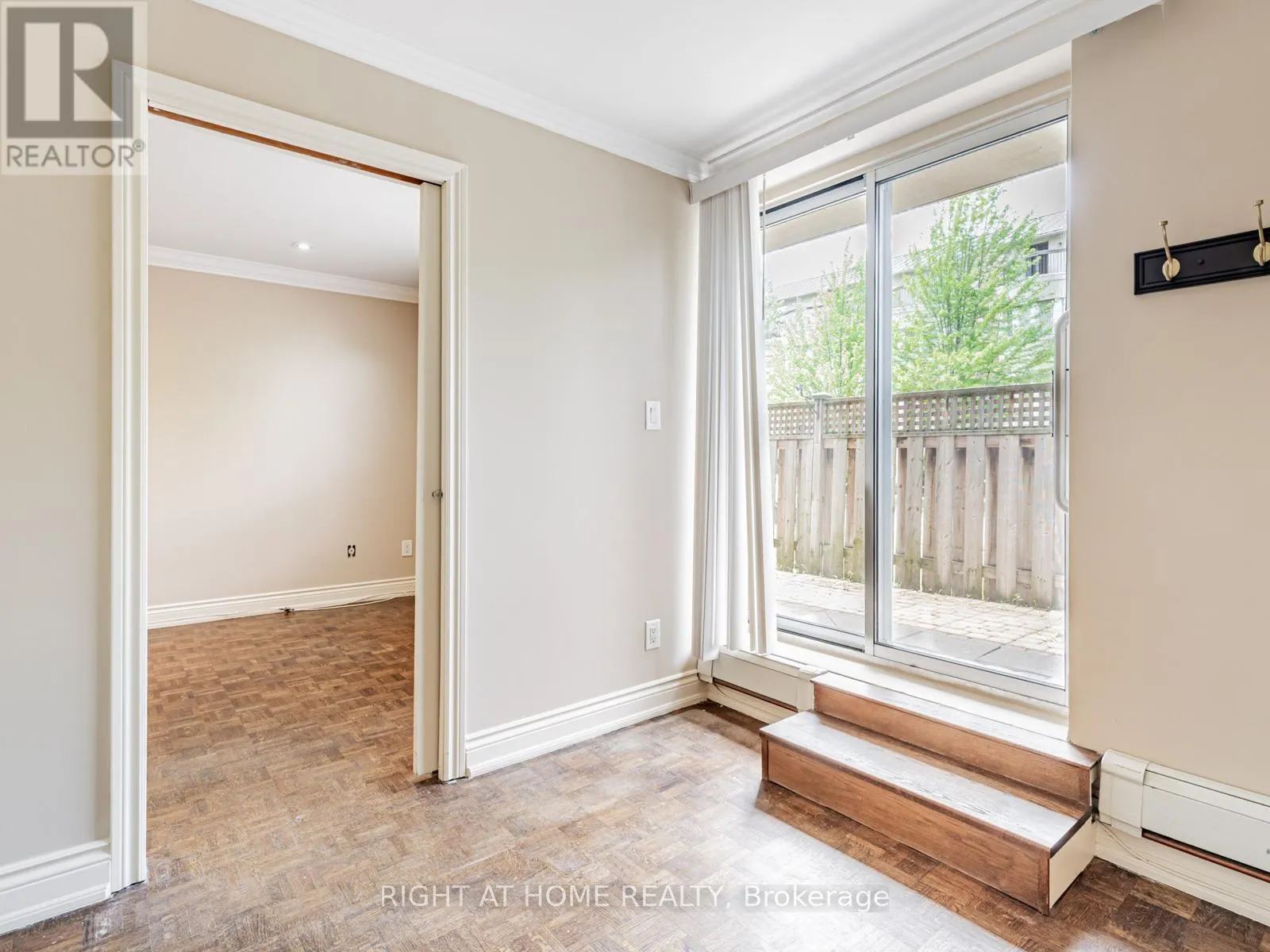 104 - 71 JONESVILLE CRESCENT