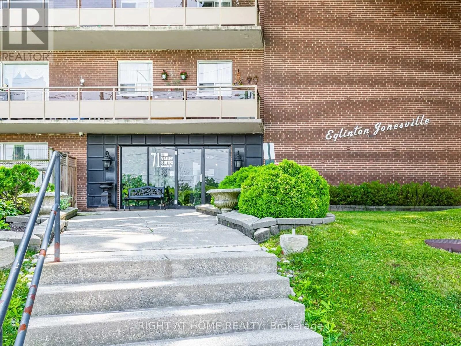 104 - 71 JONESVILLE CRESCENT