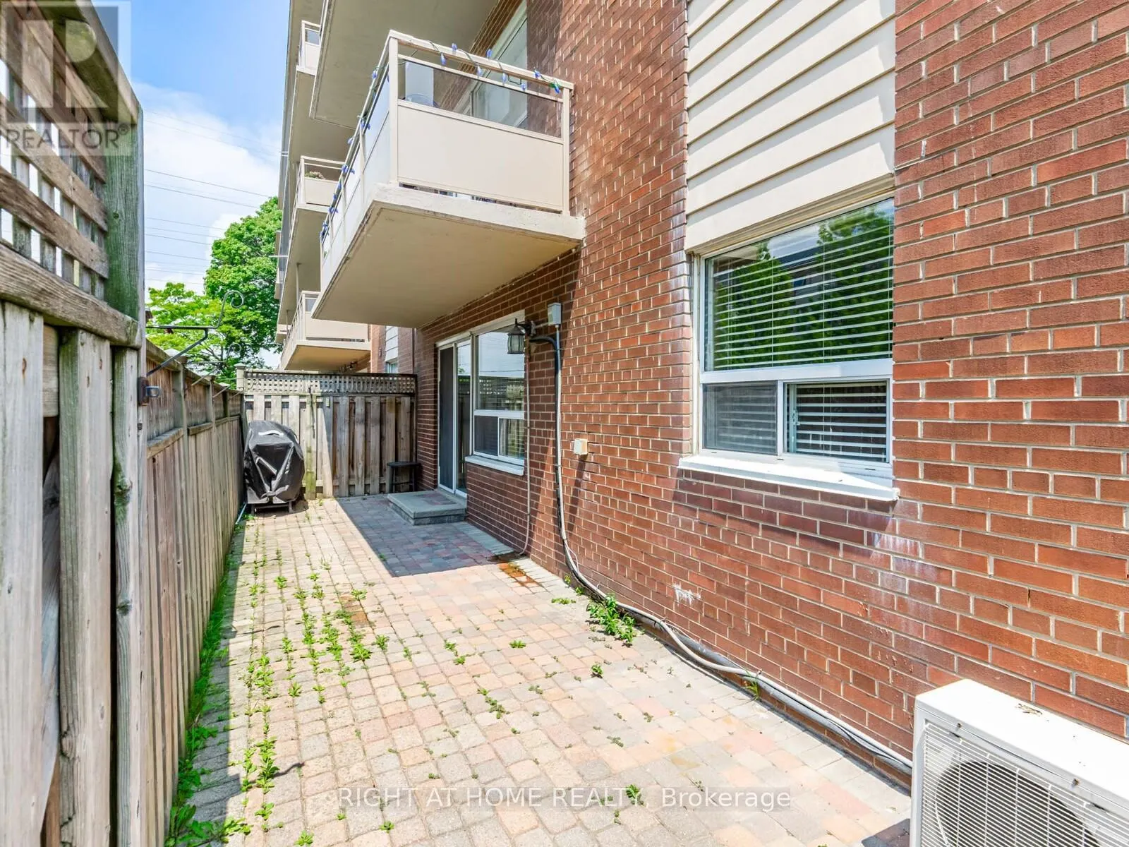104 - 71 JONESVILLE CRESCENT