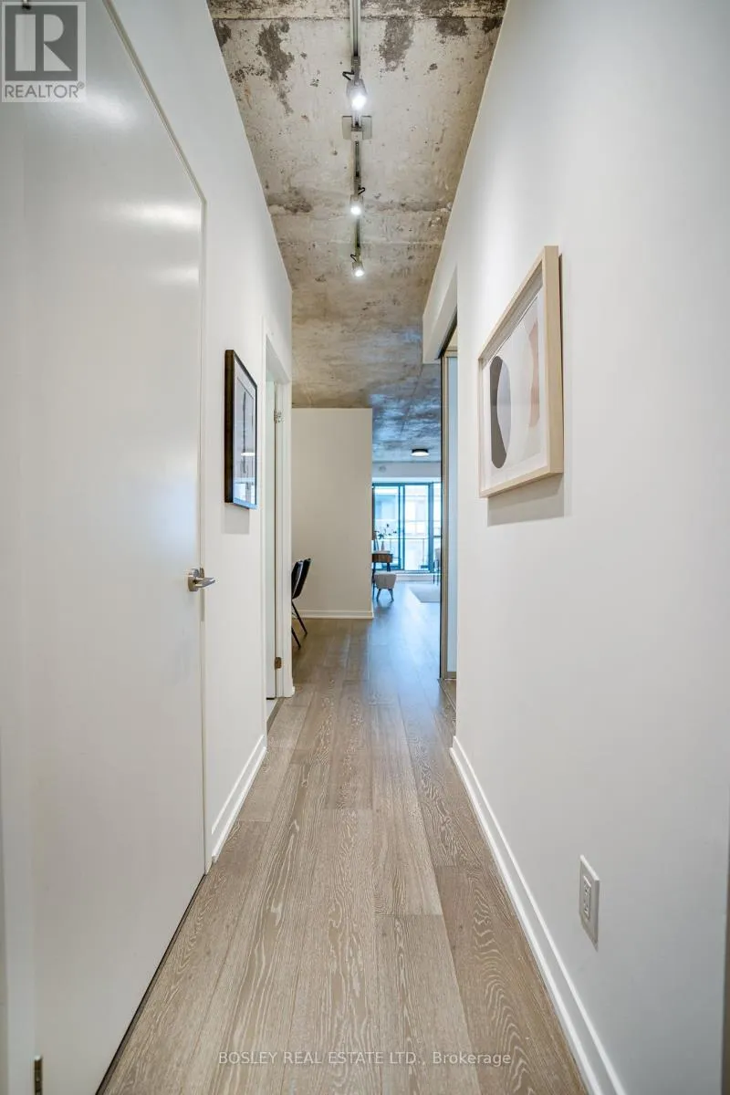403 - 8 GLADSTONE AVENUE
