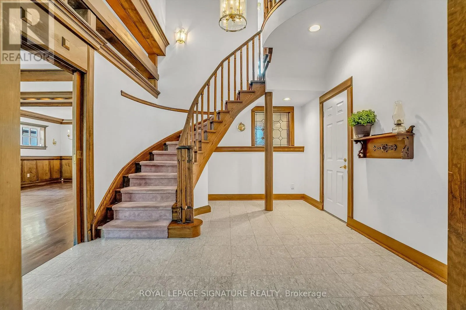 6 CROSSBURN DRIVE