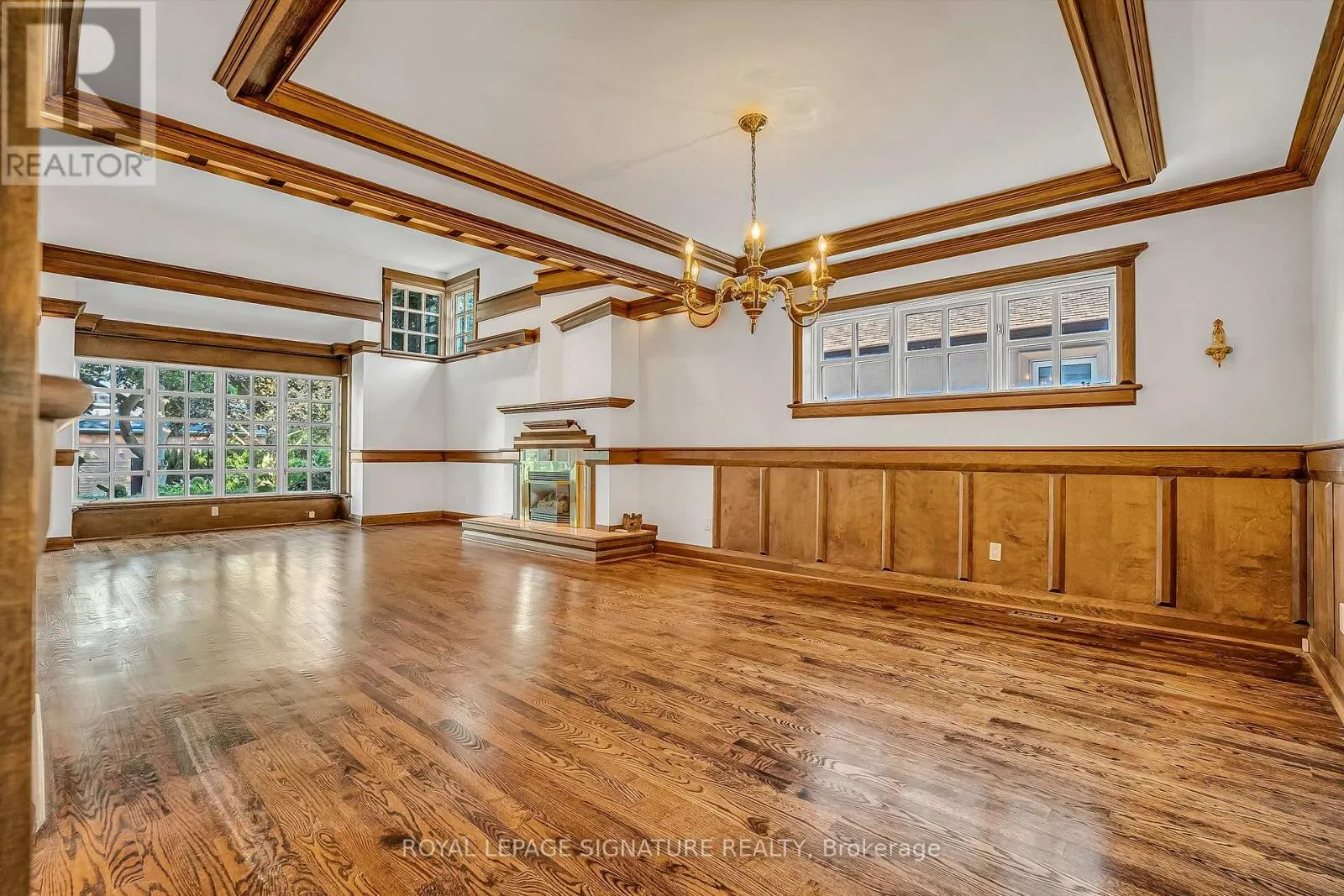 6 CROSSBURN DRIVE