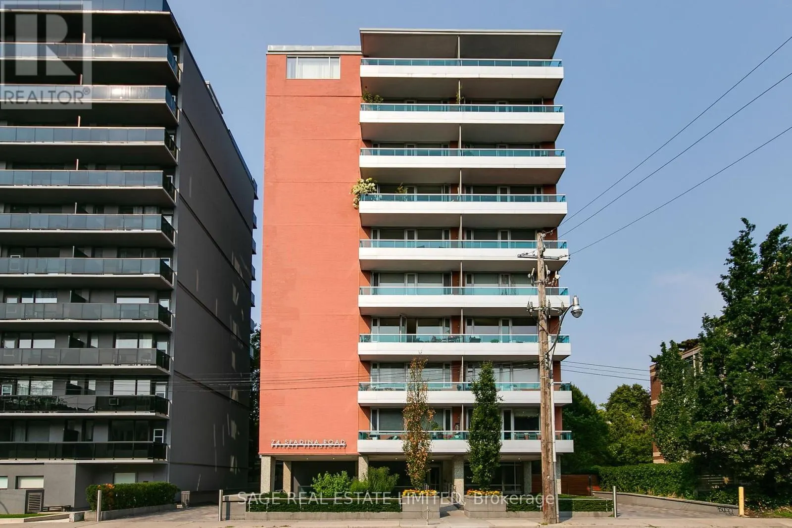 204 - 74 SPADINA ROAD