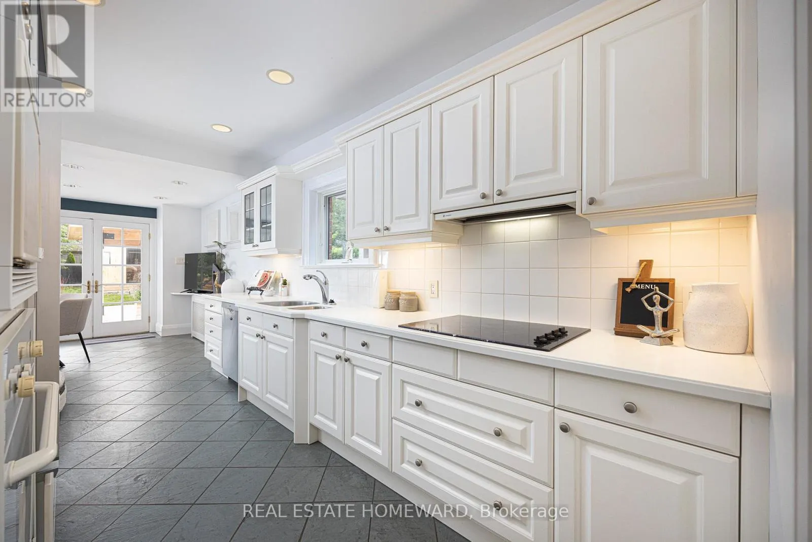 315 ROSE PARK DRIVE
