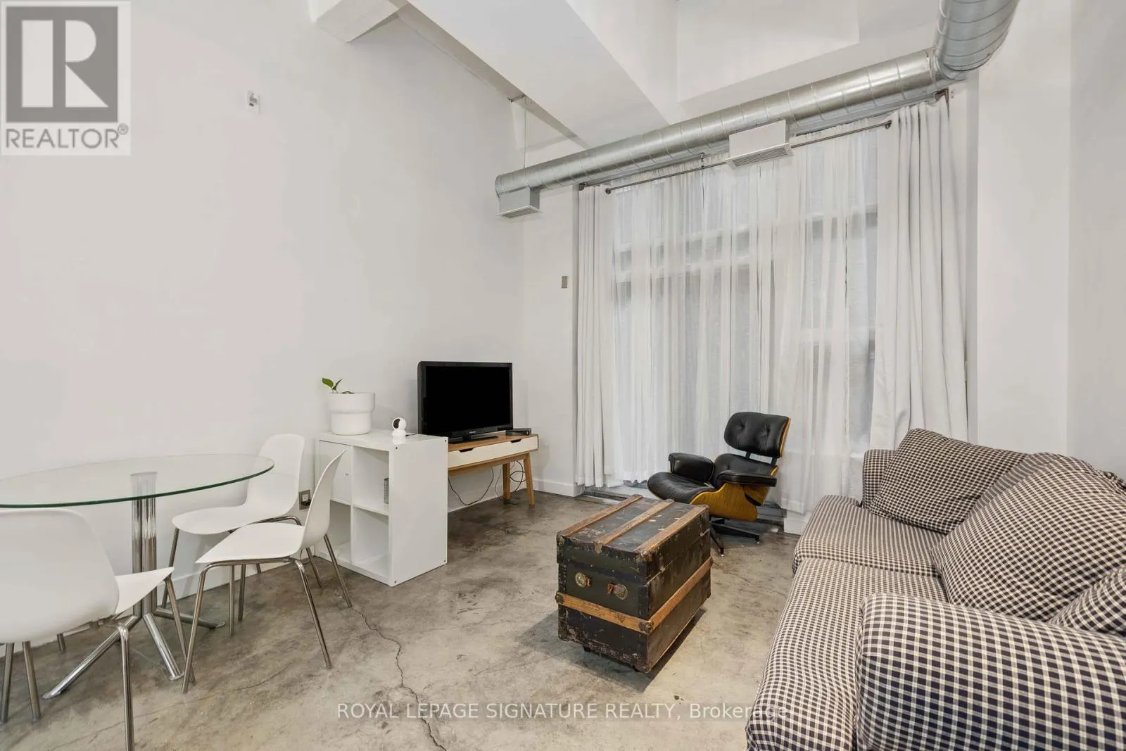 B05 - 135 DALHOUSIE STREET