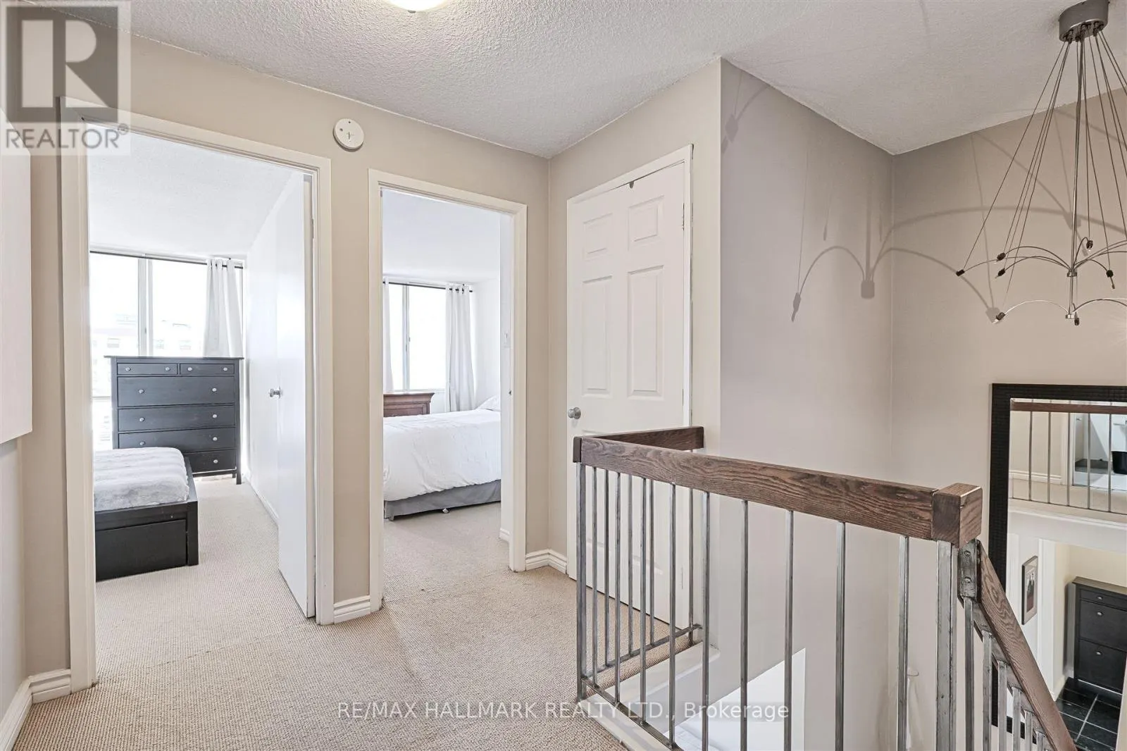 8E - 86 GERRARD STREET E
