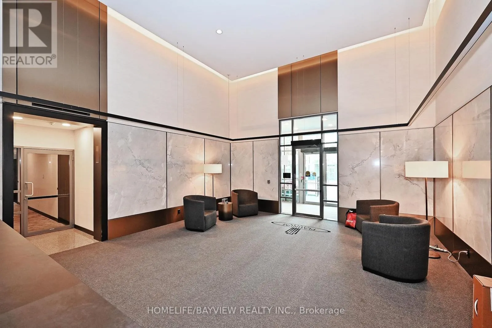 PH 202 - 23 HOLLYWOOD AVENUE