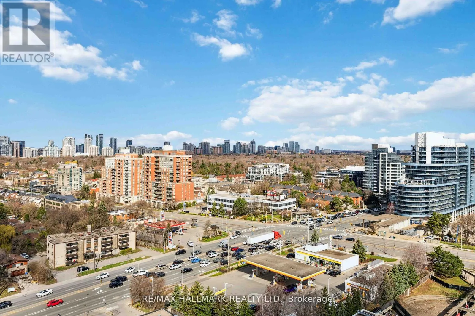 1809 - 18 KENASTON GARDENS