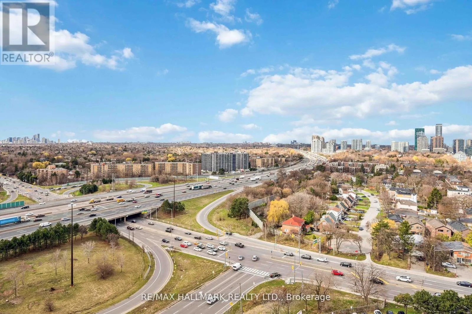 1809 - 18 KENASTON GARDENS