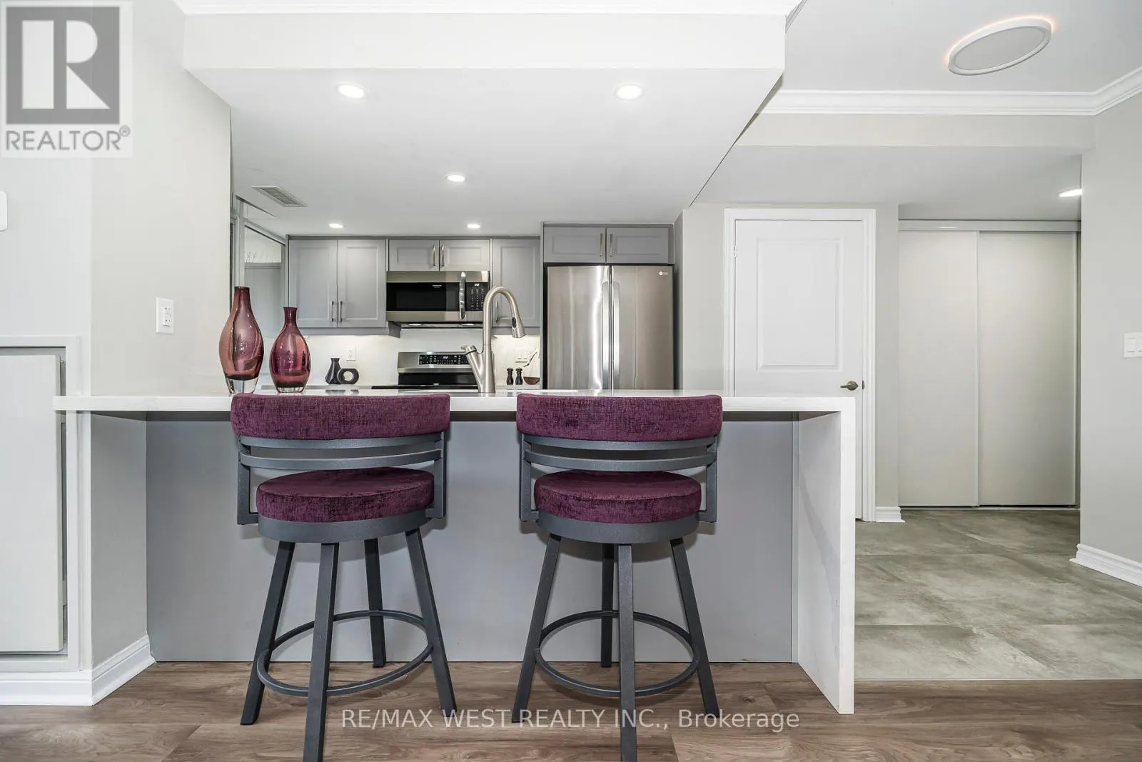 705 - 15 STAFFORD STREET
