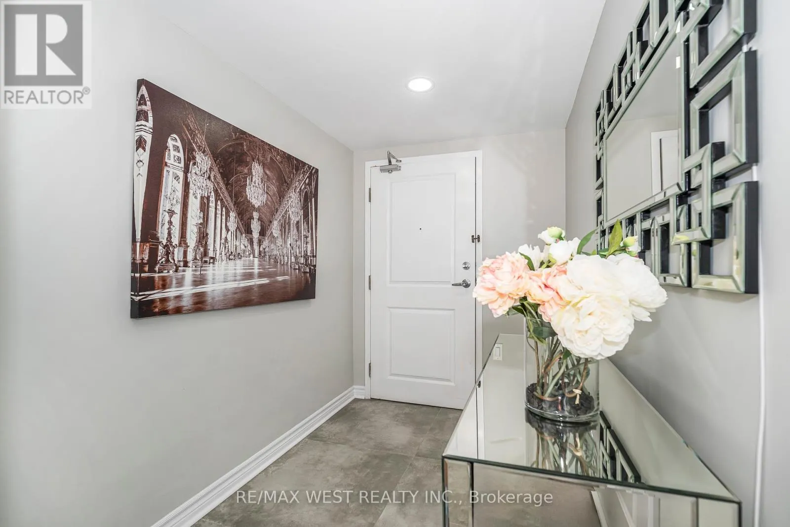 705 - 15 STAFFORD STREET