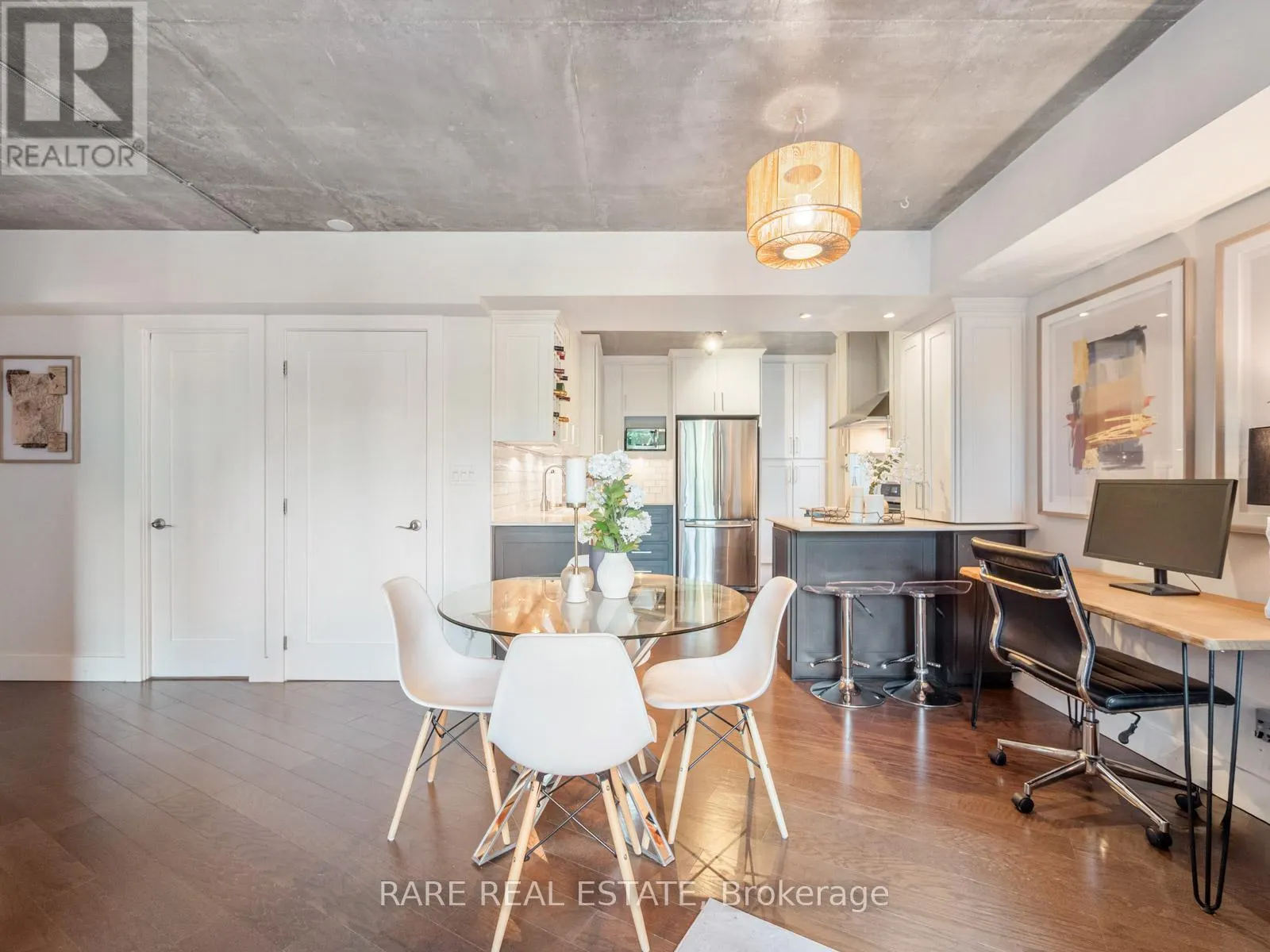 202 - 77 LOMBARD STREET