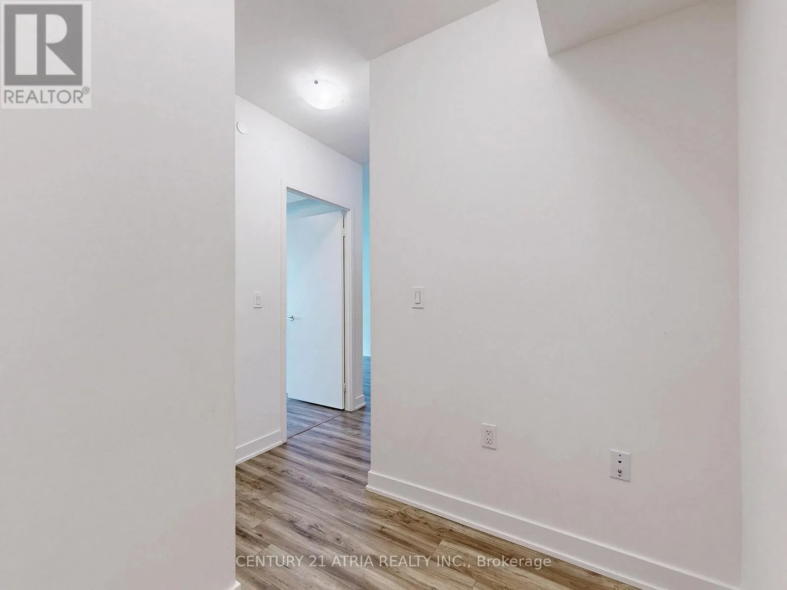 3507 - 99 BROADWAY AVENUE
