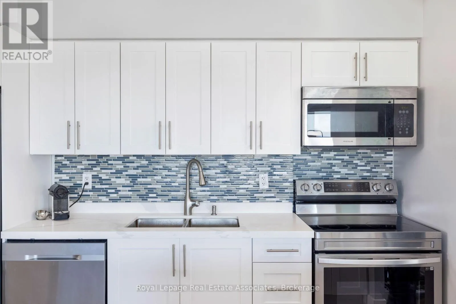 1203 - 100 WESTERN BATTERY ROAD