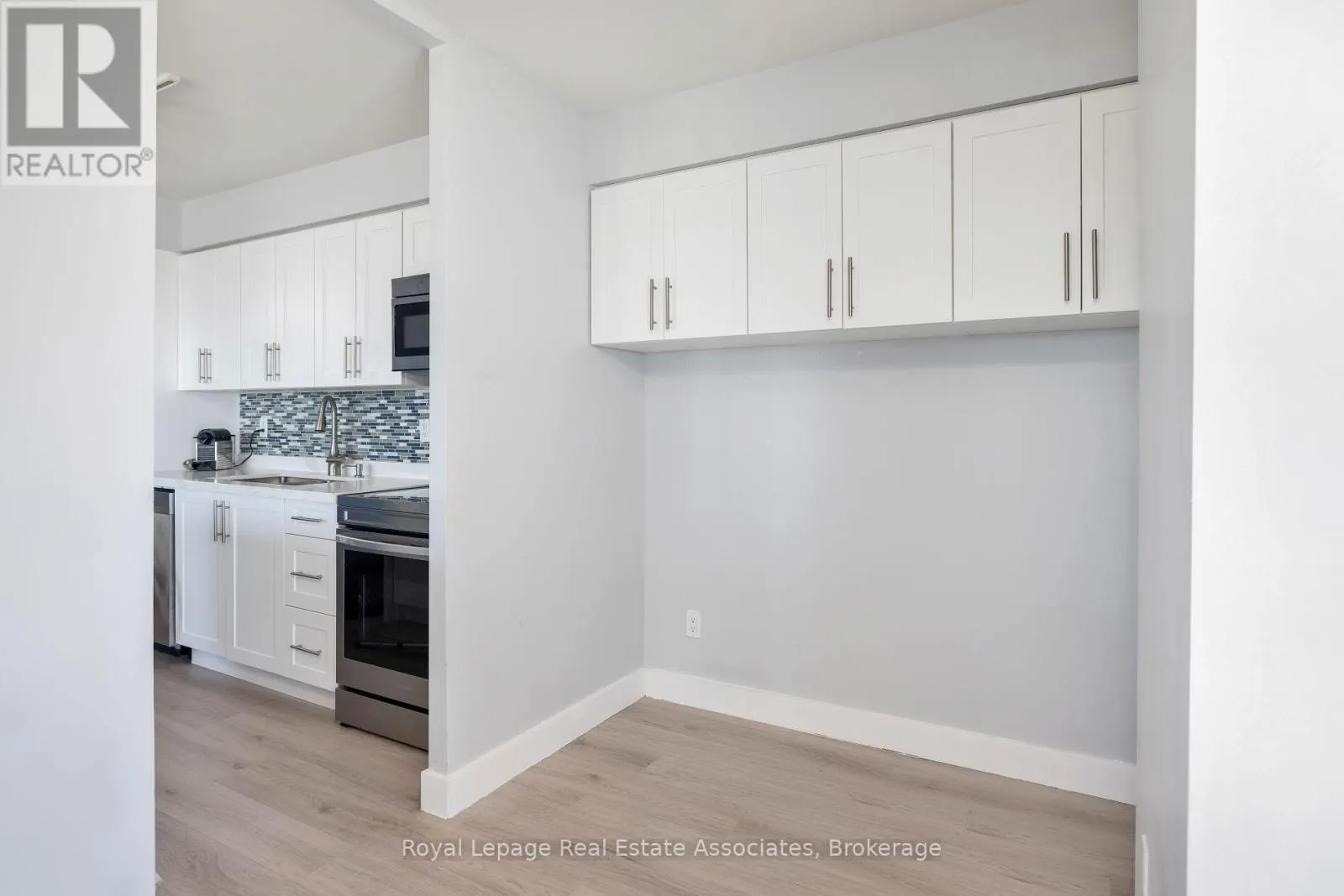 1203 - 100 WESTERN BATTERY ROAD