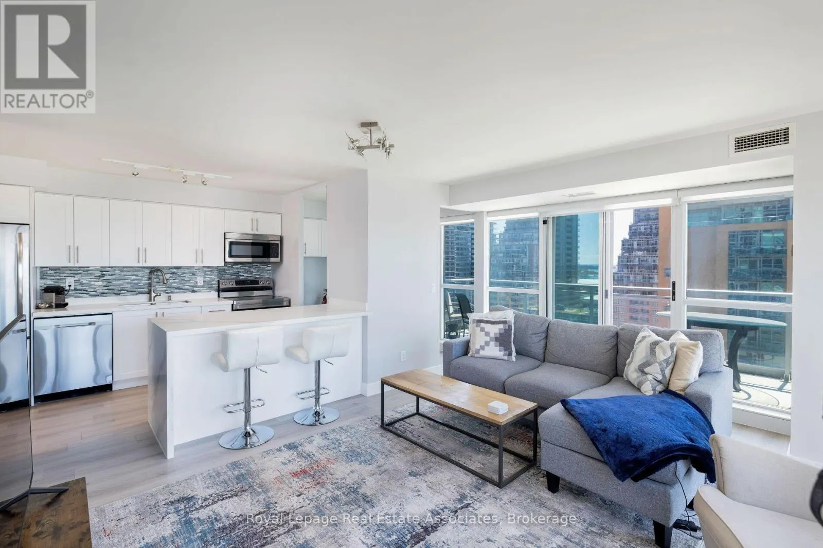 1203 - 100 WESTERN BATTERY ROAD