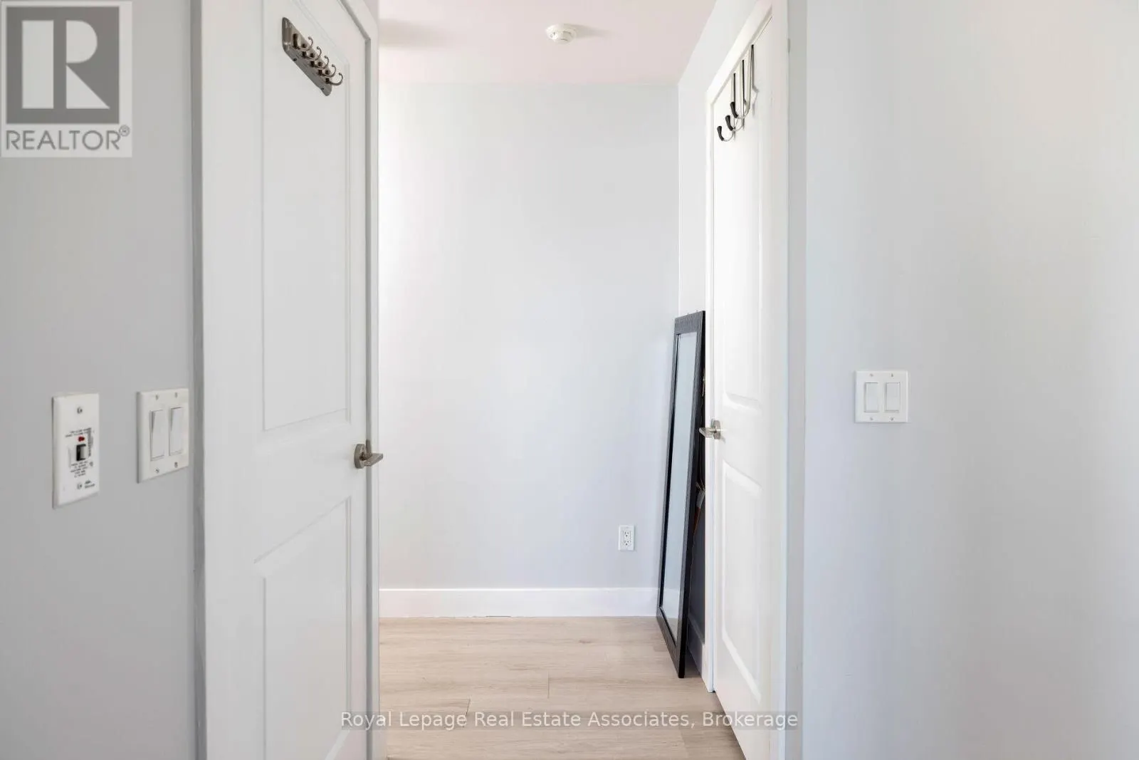 1203 - 100 WESTERN BATTERY ROAD